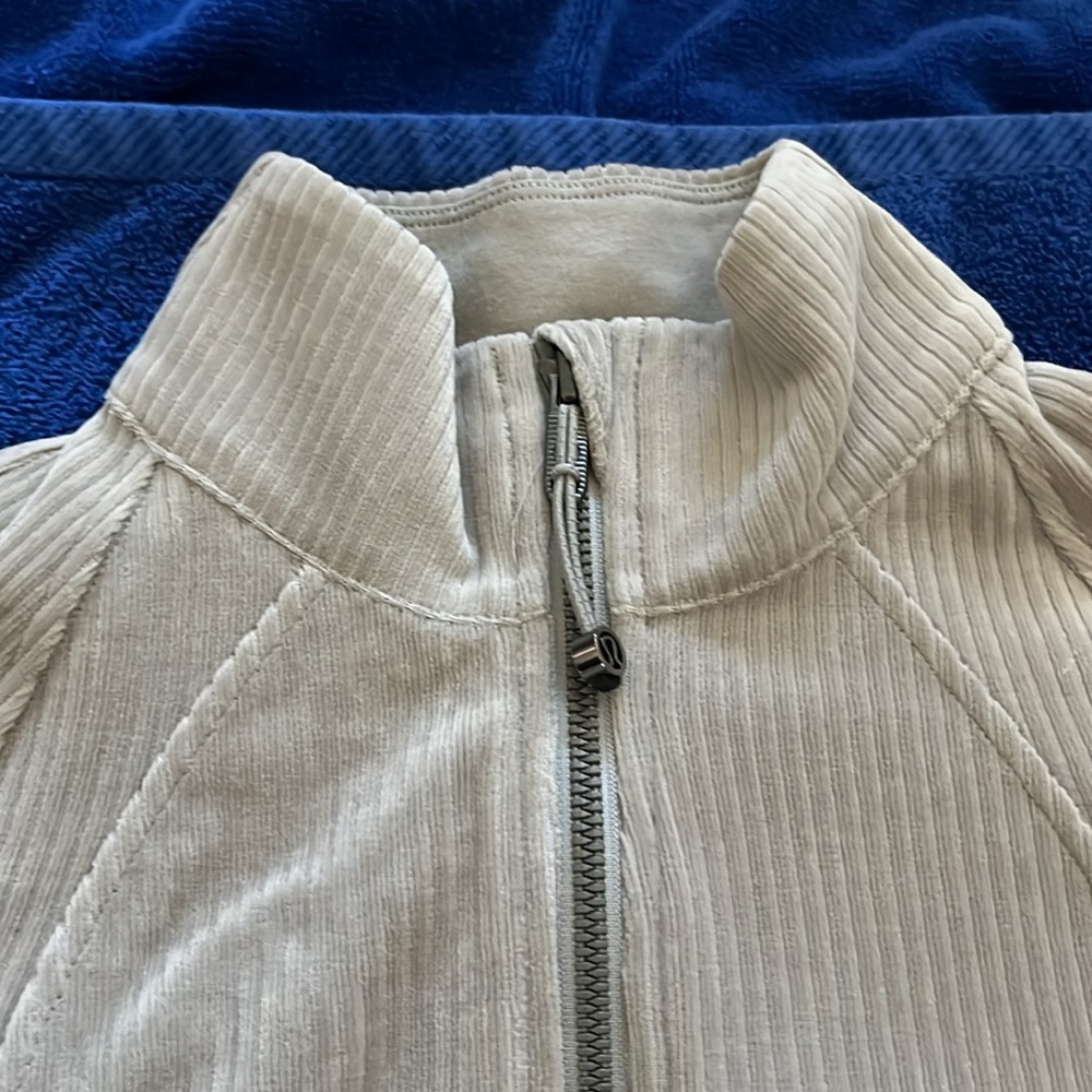 NWOT Lululemon Scuba Track Jacket Velvet Cord - Picture 4 of 5